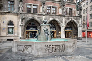 Henselmann Josef  Knoll Konrad   - Fischbrunnen