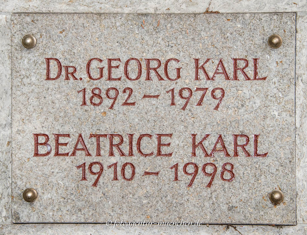 Grab - Georg Karl