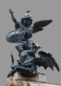 Gerhard Willhalm – Mariensäule - Putti mit Drache
