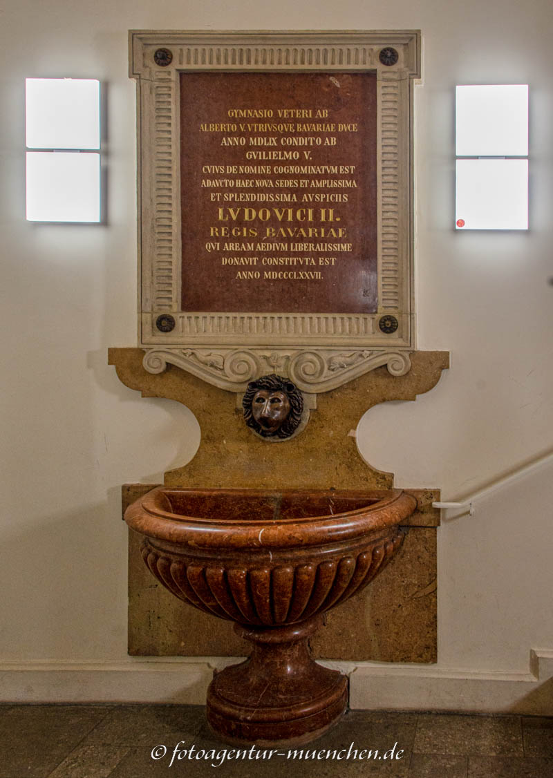 Gedenktafel - Wilhelmsgynasium – Denkmal/Kunstwerk in München