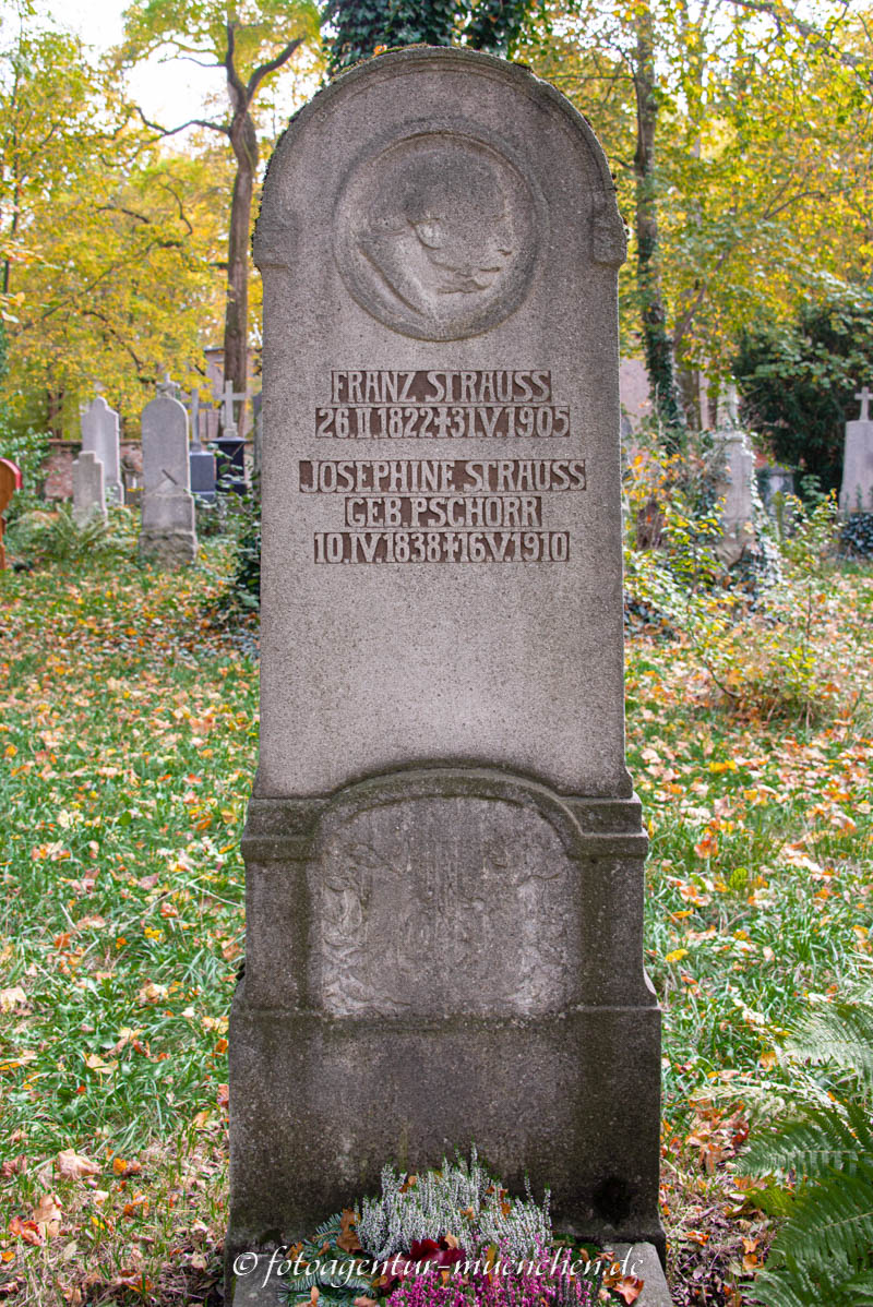 Strauss Josephine