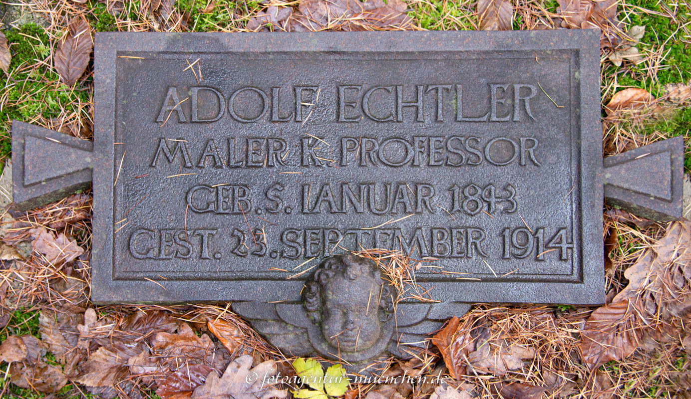 Grab - Adolf Echtler