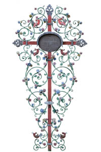 Gerhard Willhalm – Grabkreuz