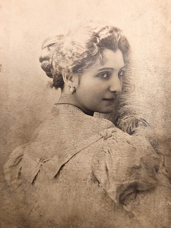  Jenny Utz
