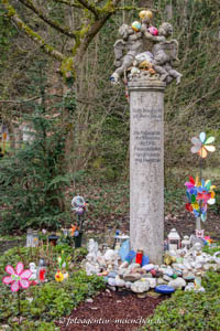 Gerhard Willhalm – Die Ruhestätten der Kleinsten