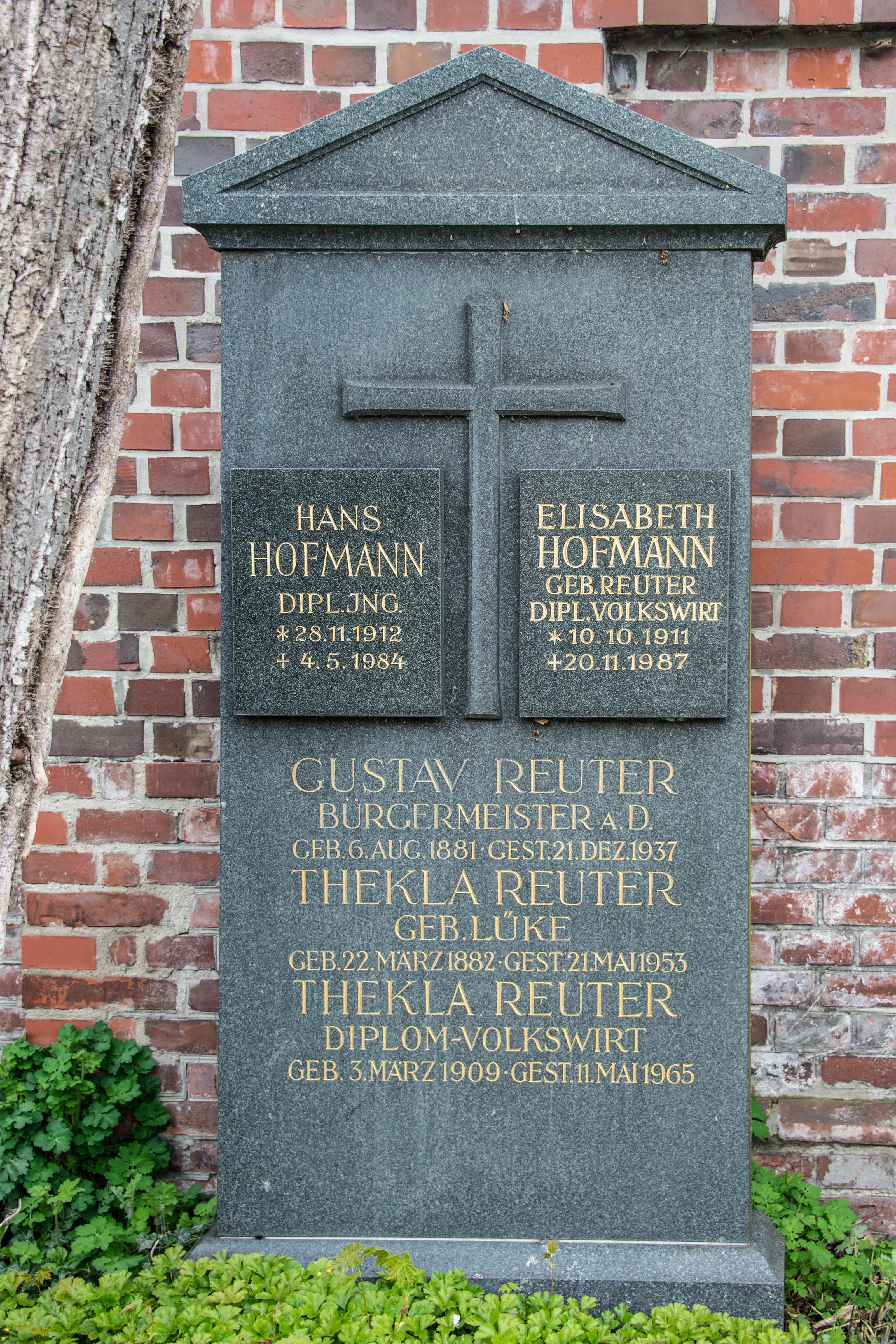 Grab - Gustav Reuter