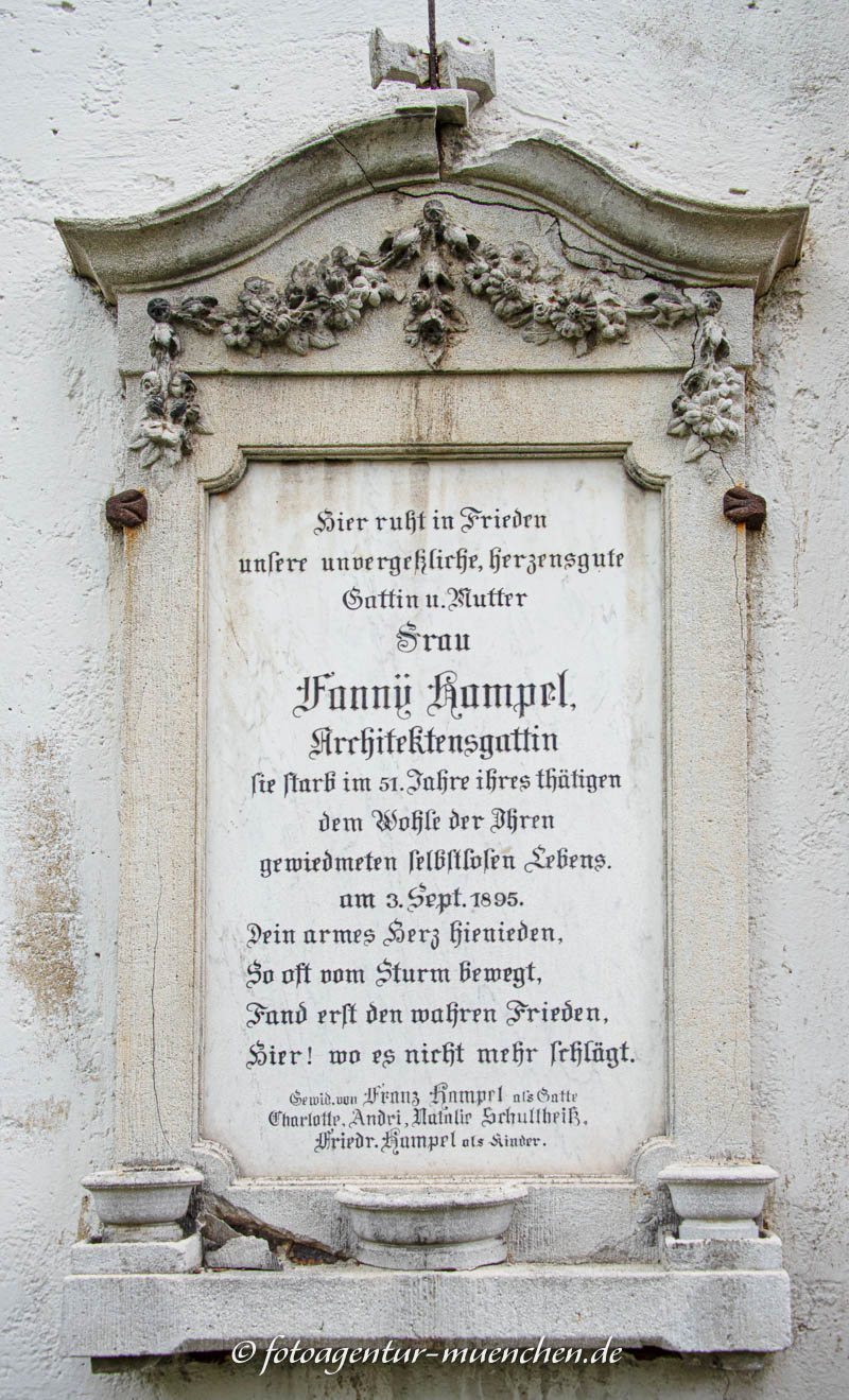 Grab - Fanny Hampel