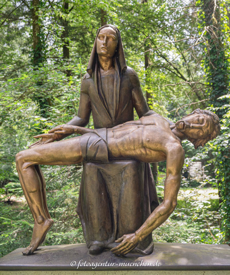 Pieta – Denkmal/Kunstwerk in München