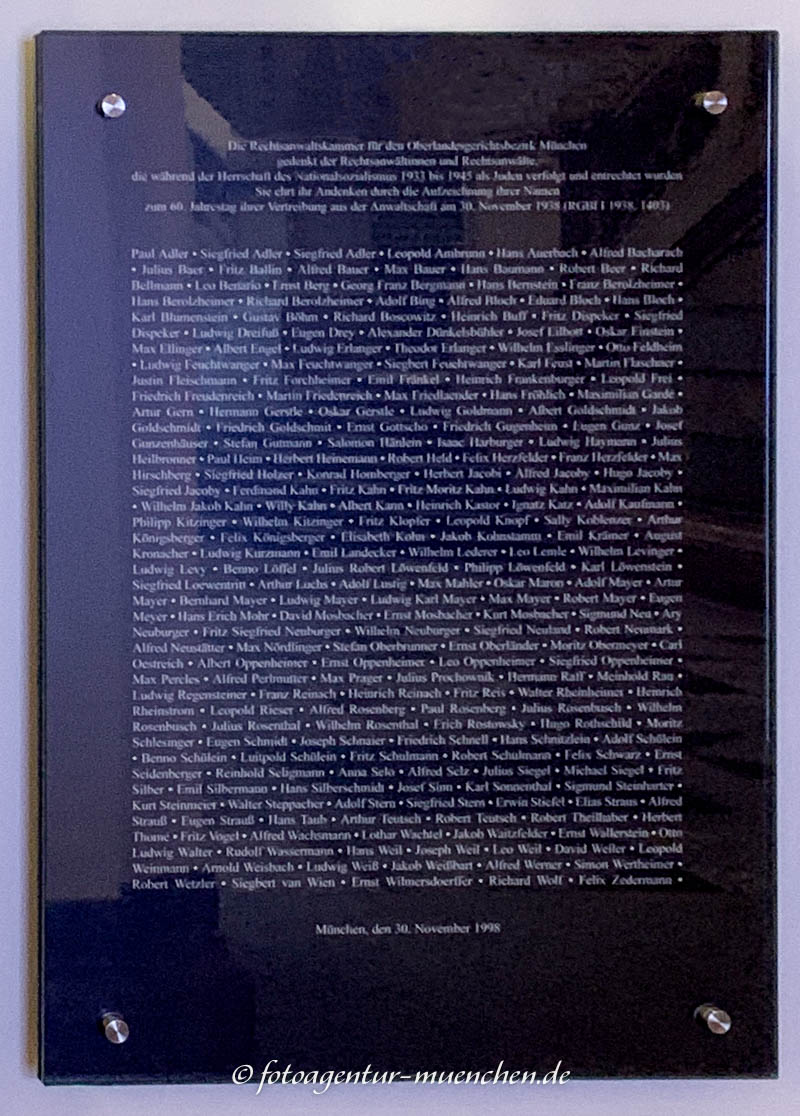 Gedenktafel - für die verfolgten jüdischen Rechtsanwälte