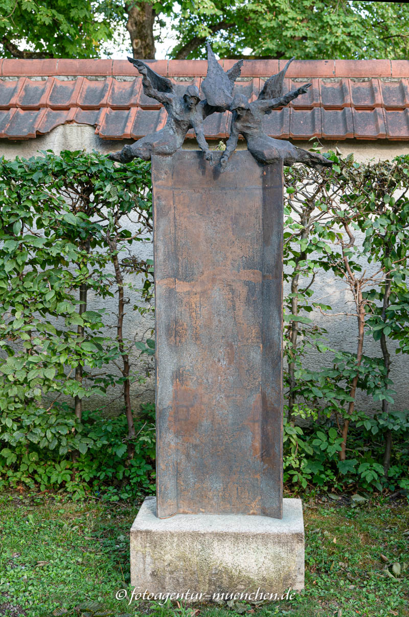 Zwei Engel – Denkmal/Kunstwerk in München