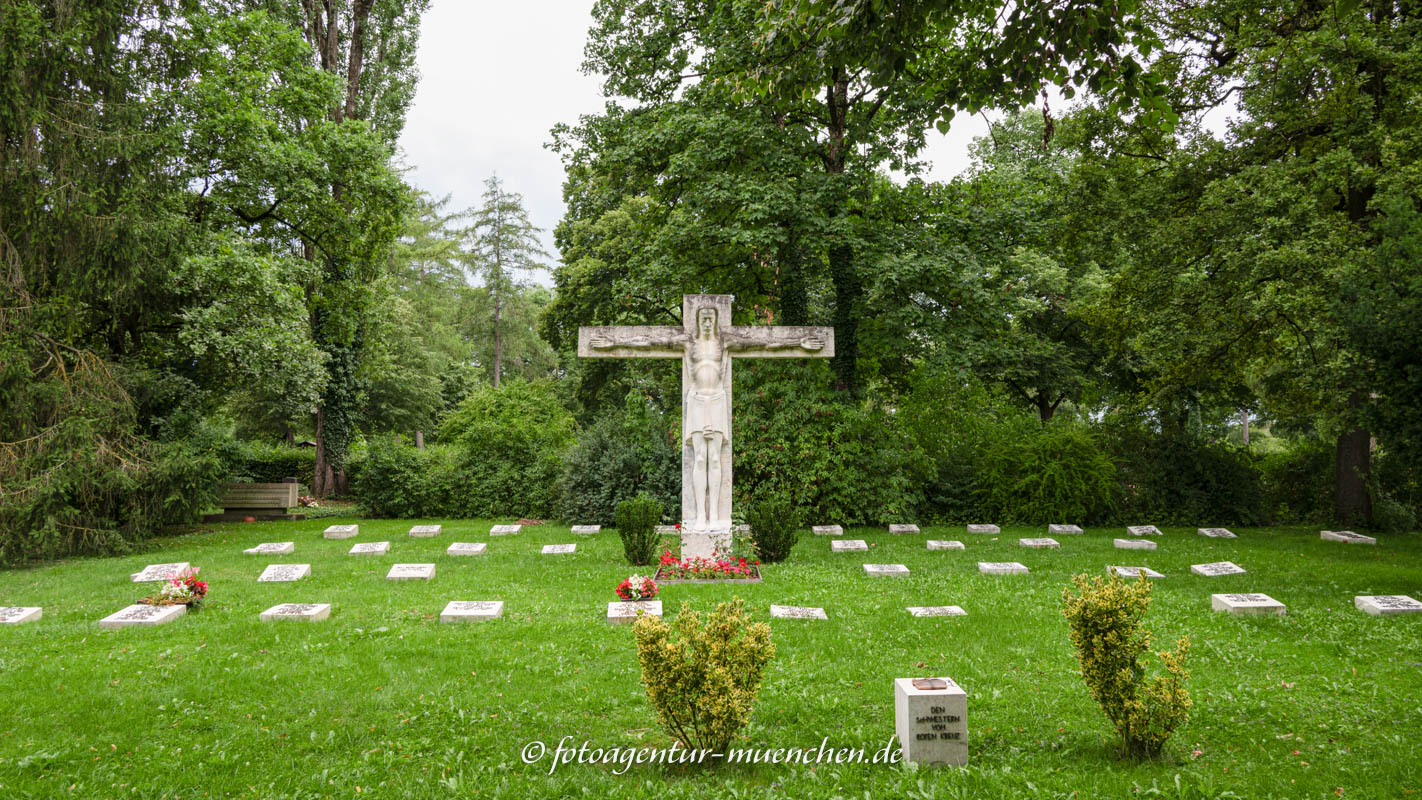 Grabanlage - Schwester vom Roten Kreuz