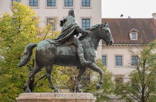  - Reiterstandbild - Prinzregent Luitpold