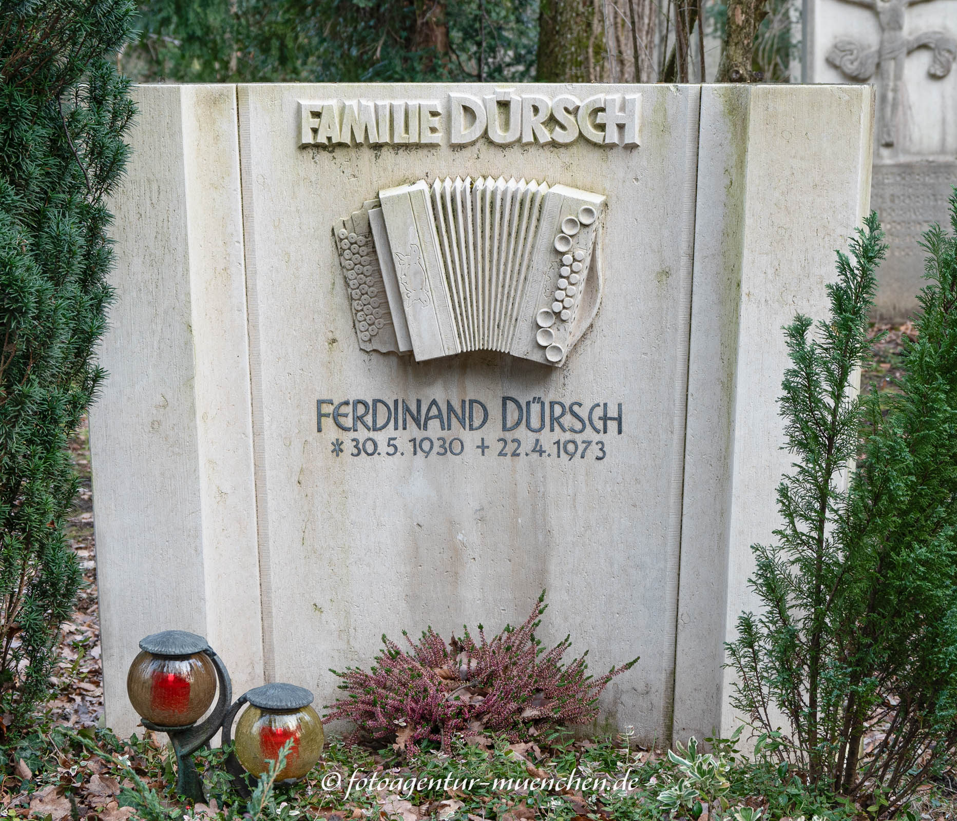 Grab - Ferdiand Dürsch