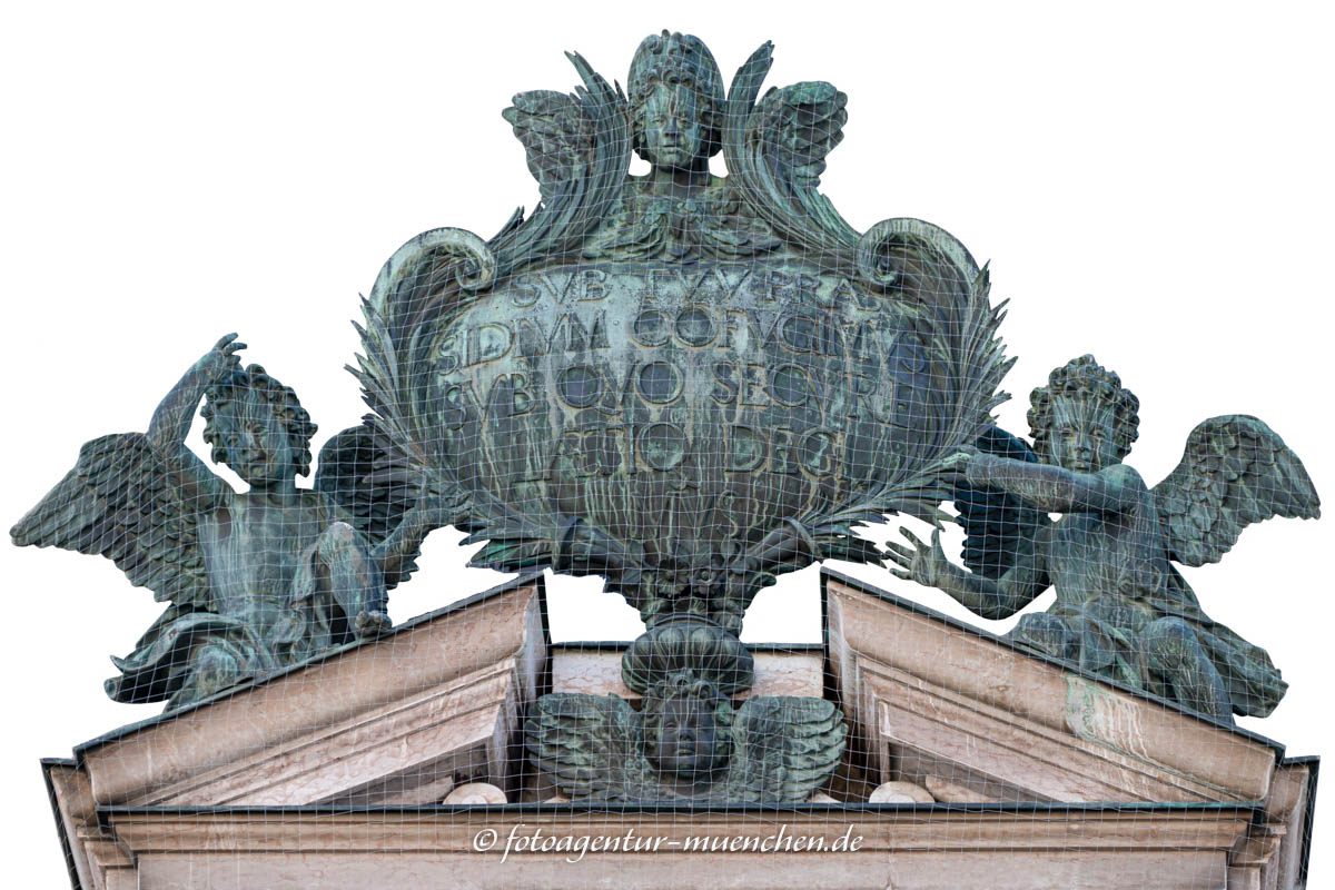 Putti mit Schrifttafel - Patrona Boiariae – Denkmal/Kunstwerk in München