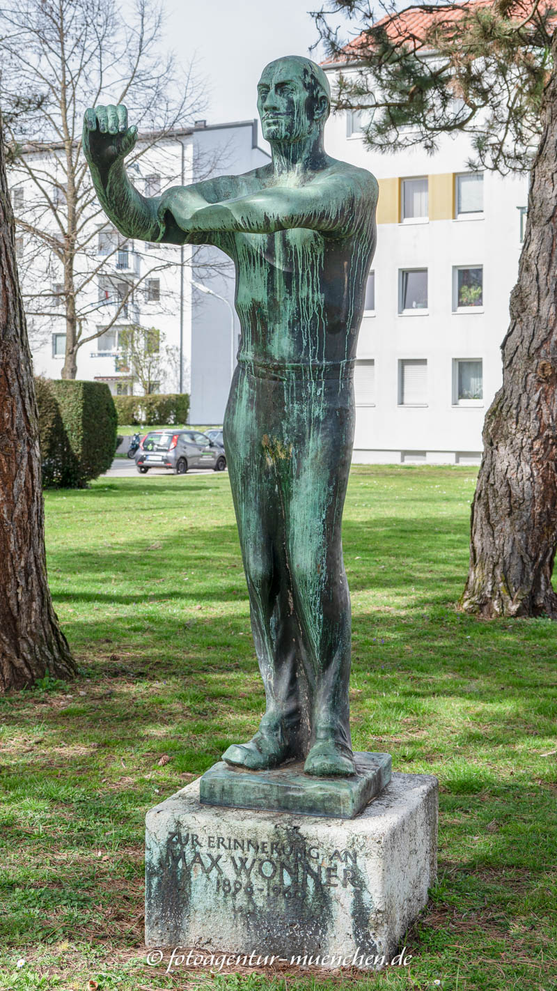 Standbild – Denkmal/Kunstwerk in München