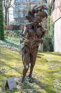  - Vogelfrau