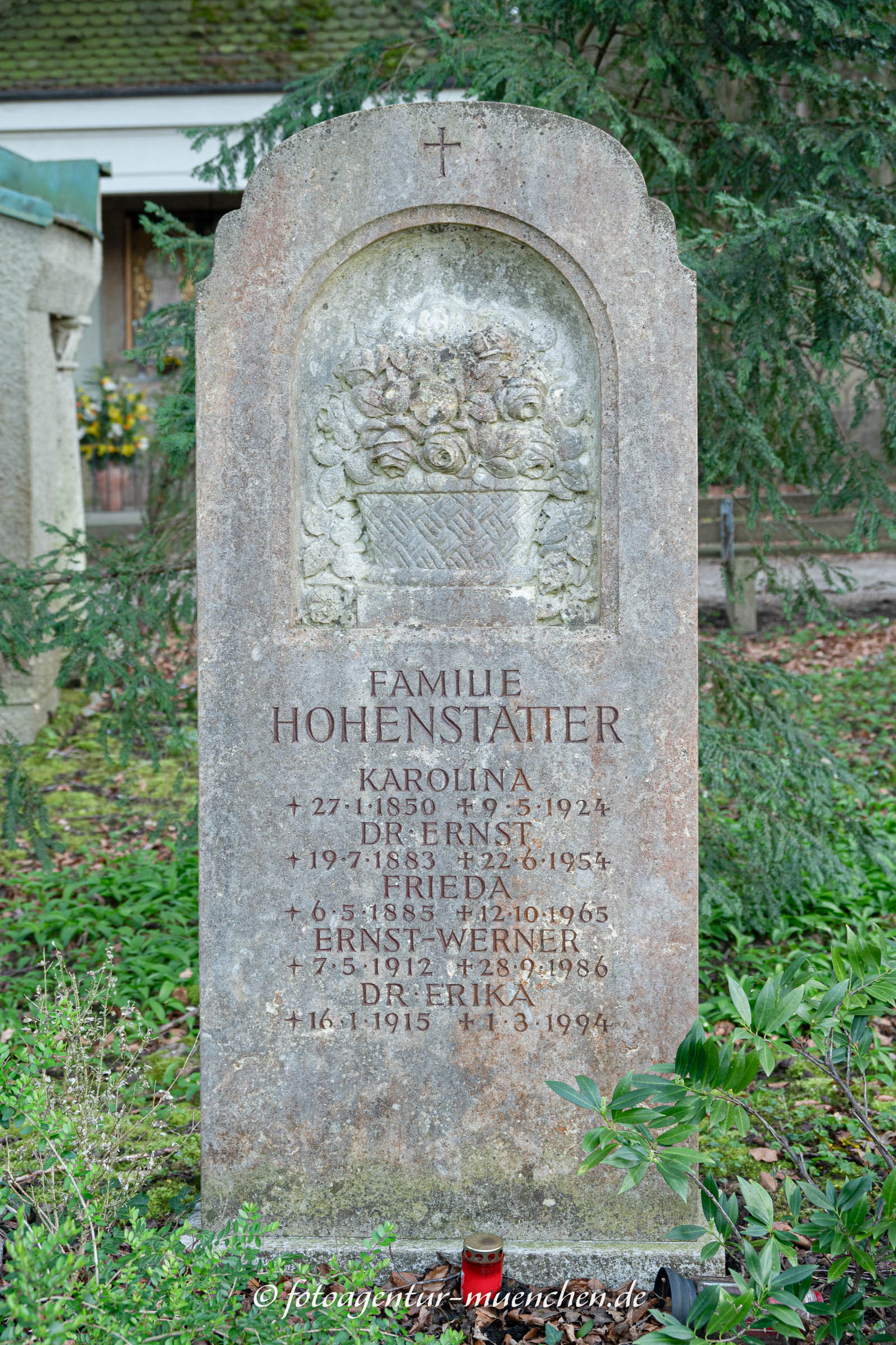 Grab - Ernst Hohenstatter