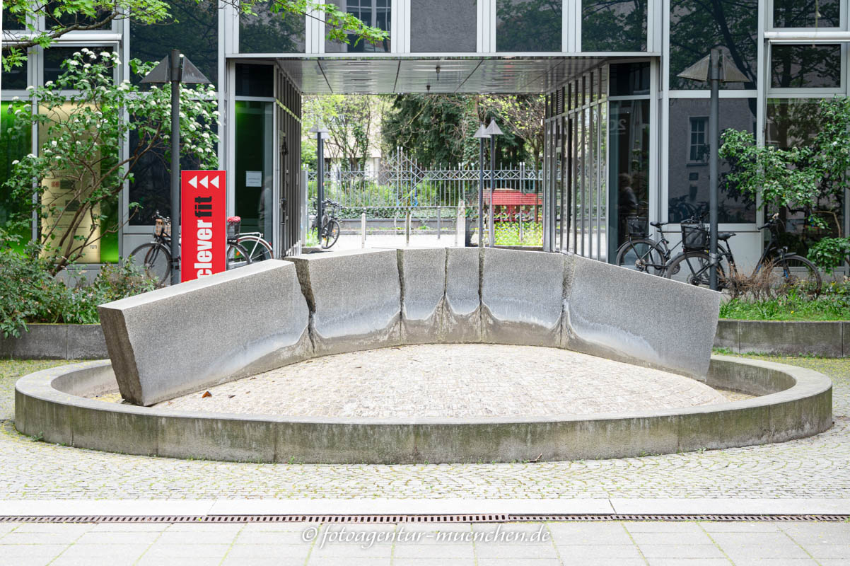 Brunnen – Denkmal/Kunstwerk in München