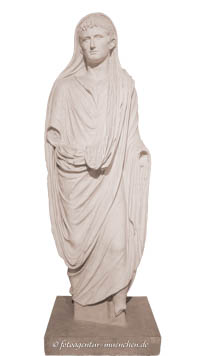 Gerhard Willhalm – Togastatue des Augustus