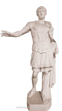 Gerhard Willhalm – Panzerstatue