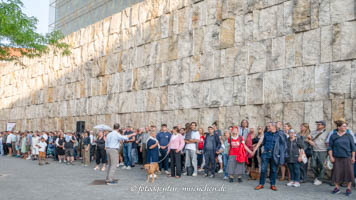 Bewachung der Münchner Synagoge – Foto aus München