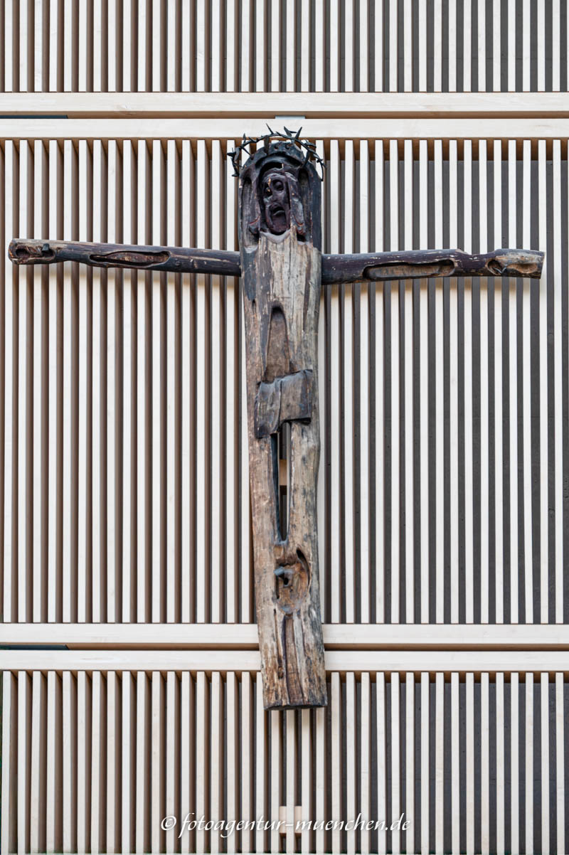 Herz-Jesu-Kirche - Christus am Kreuz