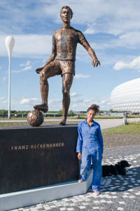 Gerhard Willhalm – Statue - Franz Beckenbauer