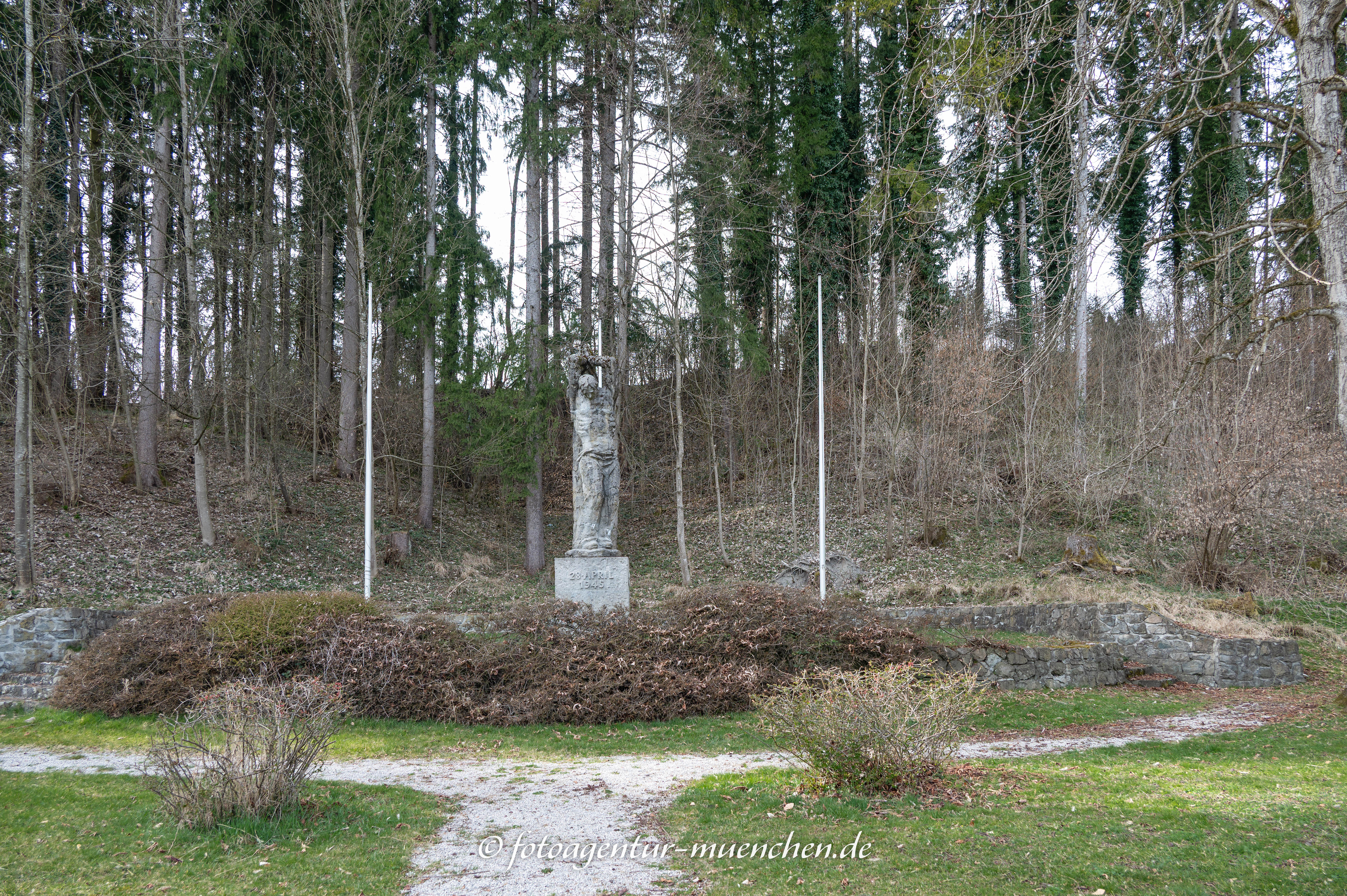 Denkmal - Opfer der Mordnacht