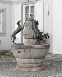 Bleeker Bernhard - Windspiele-Brunnen