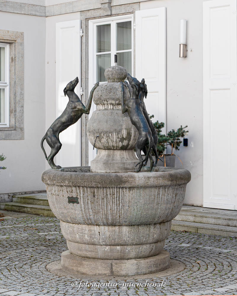 Windspiele-Brunnen – Denkmal/Kunstwerk in München