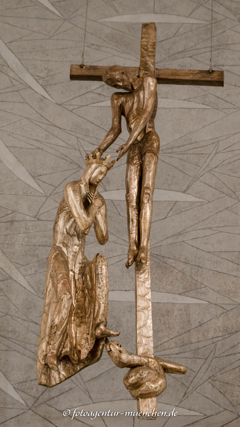Kreuz – Denkmal/Kunstwerk in München