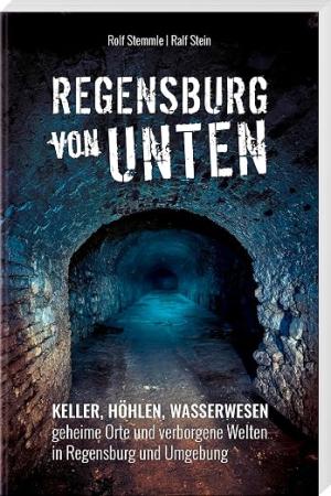 München Buch Regensburg von unten